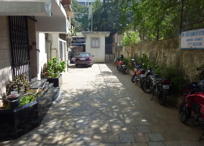 Hotel Mid Town Mumbai